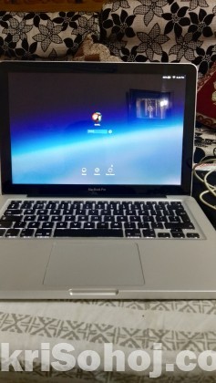 Apple Mac Laptop